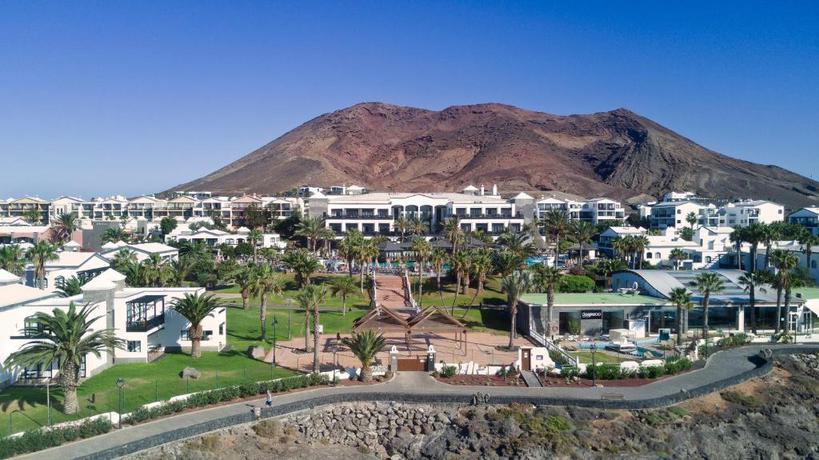 Imagen de los exteriores del Hotel H10 Rubic&oacute;n Horizons Collection. Foto 20
