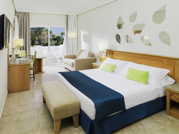 Imagen de la habitación del Hotel H10 Timanfaya Palace. Foto 5