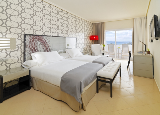 Imagen de la habitación del Hotel H10 Timanfaya Palace. Foto 6