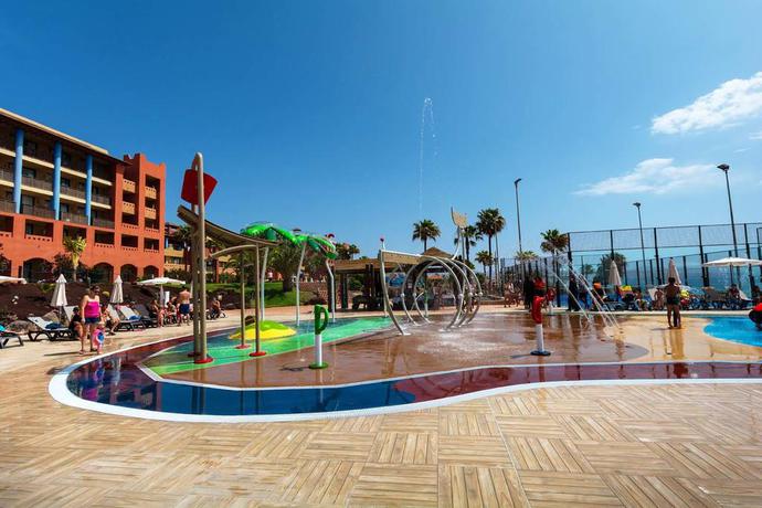 Imagen de los exteriores del Hotel H10 Tindaya. Foto 6