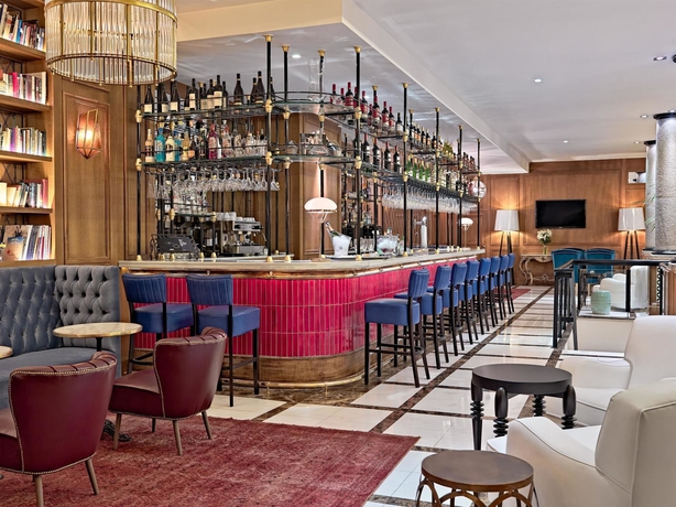 Imagen de los interiores del Hotel H10 Villa De La Reina Boutique. Foto 16