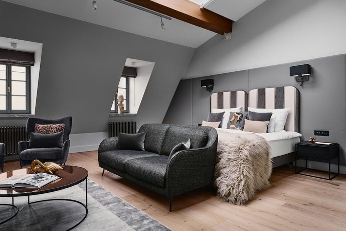 Imagen de la habitación del Hotel H15 Luxury Palace. Foto 15