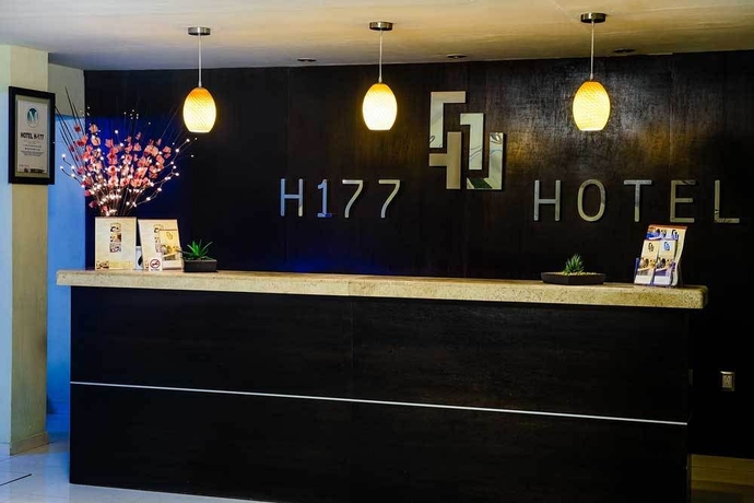 Imagen de los interiores del Hotel H177. Foto 4