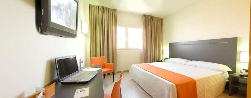 Imagen de la habitación del Hotel H2 Fuenlabrada. Foto 10