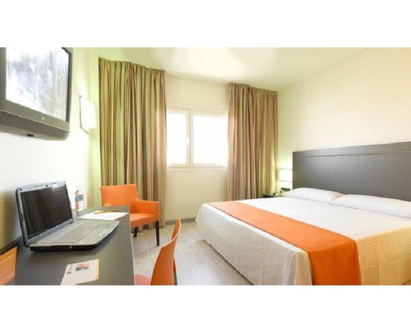 Imagen de la habitación del Hotel H2 Fuenlabrada. Foto 14