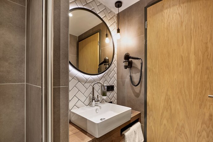 Imagen de la habitación del Hotel H2 Hotel Mainz. Foto 10