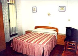 Imagen de la habitación del Hotel H2 Mairu. Foto 2