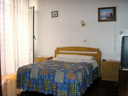 Imagen de la habitación del Hotel H2 Mairu. Foto 5