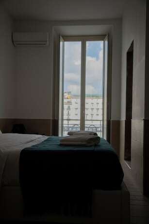 Imagen de la habitación del Hotel H22. Foto 11