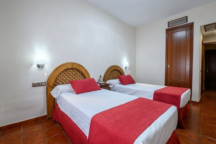 Imagen general del Hotel H28 Camas. Foto 2