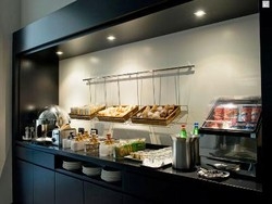 Imagen general del Hotel H2c Napoli. Foto 6
