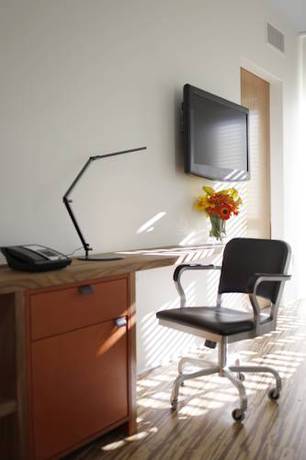Imagen de la habitación del Hotel H2hotel. Foto 8