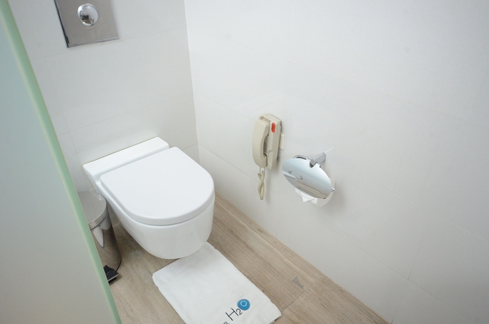 Imagen de la habitación del Hotel H2o. Foto 4