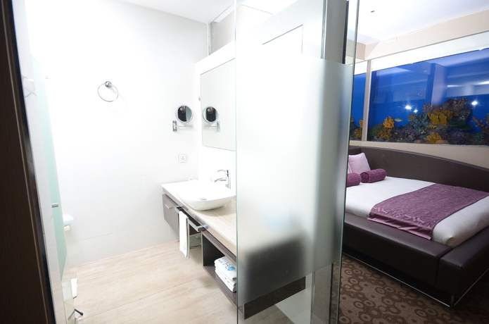 Imagen de la habitación del Hotel H2o. Foto 10