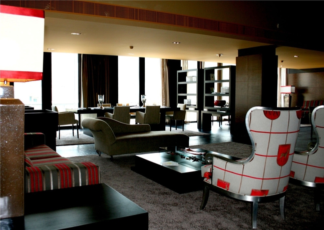 Imagen de los interiores del Hotel H2otel Congress and Medical Spa. Foto 4