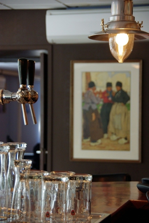 Imagen del bar/restaurante del Hotel H2otel Rotterdam. Foto 4