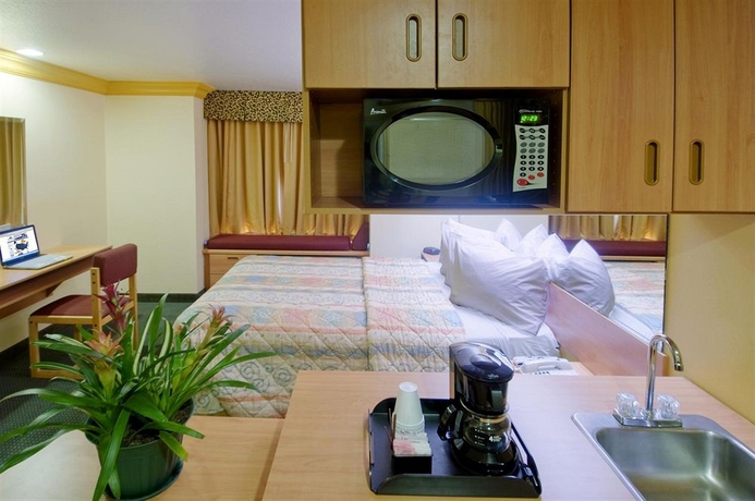 Imagen de la habitación del Hotel H3 Inn & Suites - LAX Airport - Los Angeles. Foto 5