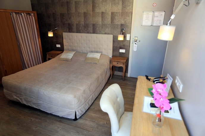 Imagen de la habitación del Hotel H33. Foto 7