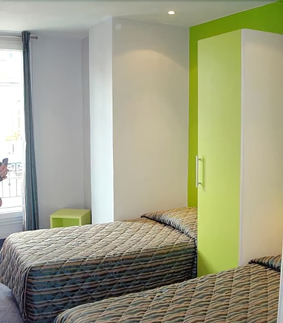 Imagen de la habitación del Hotel H33. Foto 11