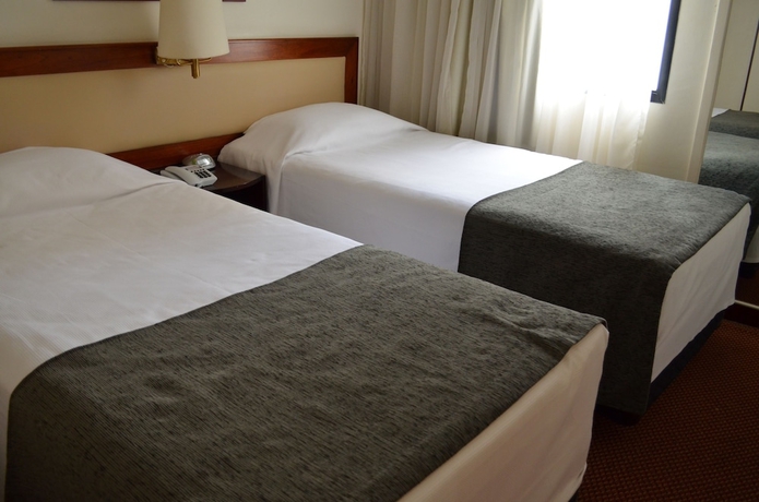 Imagen de la habitación del Hotel H4 Fortune Jardins. Foto 5