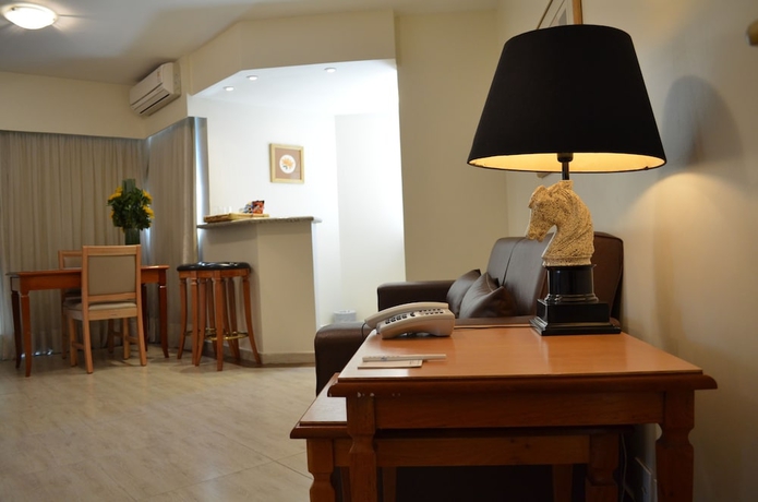 Imagen de la habitación del Hotel H4 Fortune Jardins. Foto 18