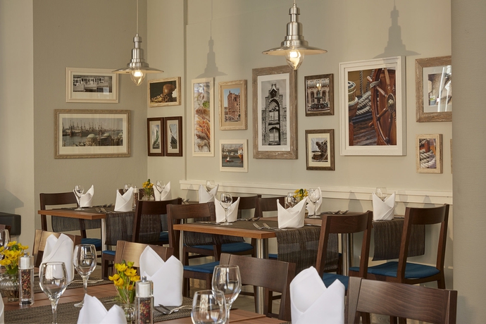 Imagen del bar/restaurante del Hotel H4 Hamburg-bergedorf. Foto 2