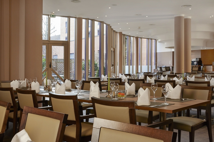 Imagen del bar/restaurante del Hotel H4 Hamburg-bergedorf. Foto 5