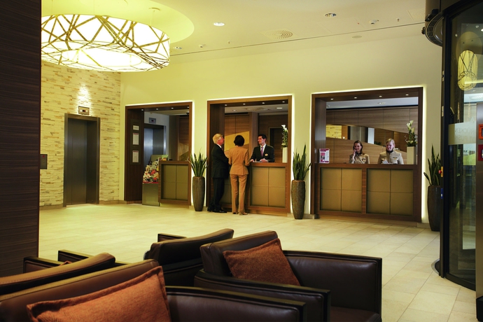 Imagen de los interiores del Hotel H4 Hotel Berlin Alexanderplatz. Foto 10