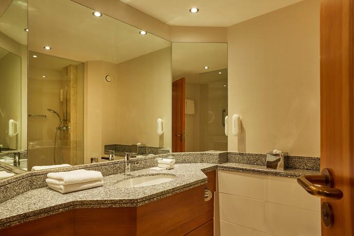 Imagen de la habitación del Hotel H4 Hotel Hannover Messe. Foto 5