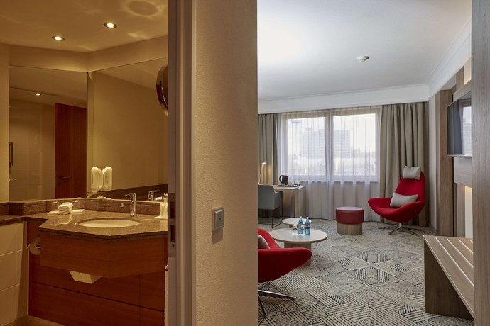 Imagen de la habitación del Hotel H4 Hotel Hannover Messe. Foto 15