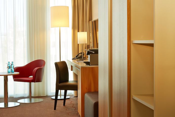 Imagen de la habitación del Hotel H4 Hotel Munchen Messe. Foto 11