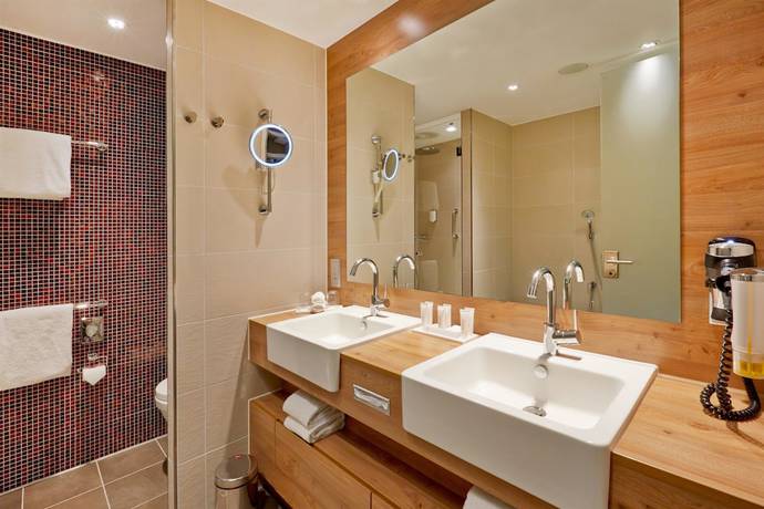 Imagen de la habitación del Hotel H4 Hotel Munchen Messe. Foto 17