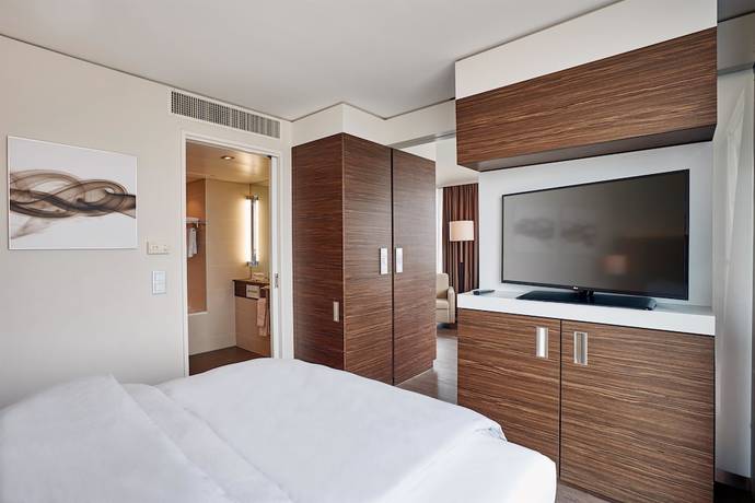 Imagen de la habitación del Hotel H4 Hotel Solothurn. Foto 1