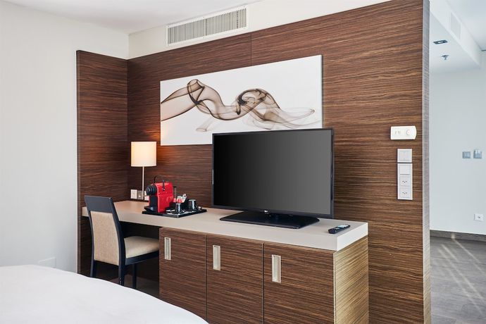 Imagen de la habitación del Hotel H4 Hotel Solothurn. Foto 14