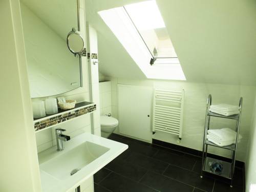 Imagen de la habitación del Hotel H41 Inn Garni Freiburg. Foto 10