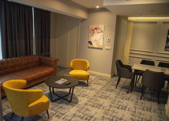 Imagen de la habitación del Hotel H41 Luxury Suites. Foto 4