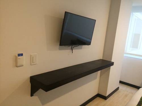 Imagen de la habitación del Hotel H53. Foto 5