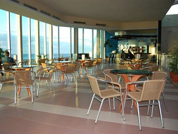 Imagen general del Hotel HABANA RIVIERA BY IBEROSTAR. Foto 4