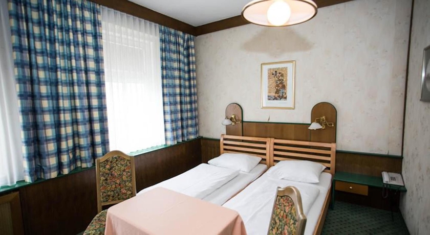 Imagen de la habitación del Hotel HADRIGAN. Foto 9