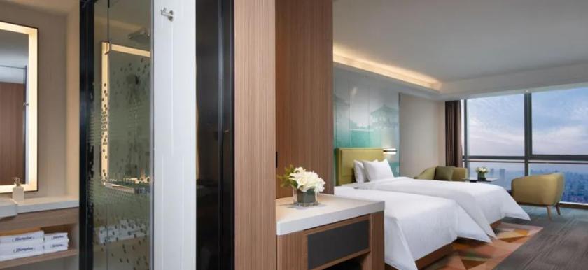 Imagen de la habitación del Hotel HAMPTON BY HILTON SUQIAN SUNING PLAZA. Foto 7