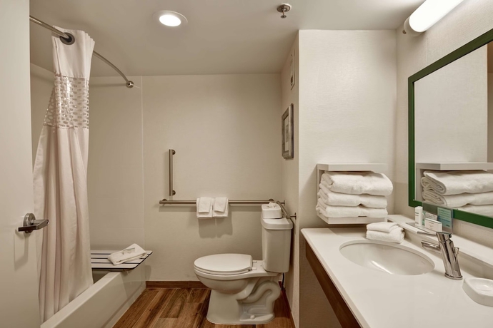 Imagen de la habitación del Hotel HAMPTON INN ALBANY-WOLF ROAD. Foto 8