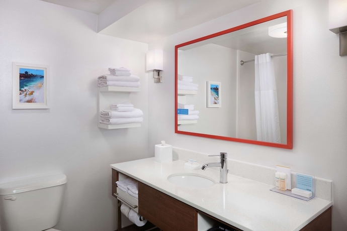 Imagen de la habitación del Hotel HAMPTON INN NIAGARA FALLS. Foto 11