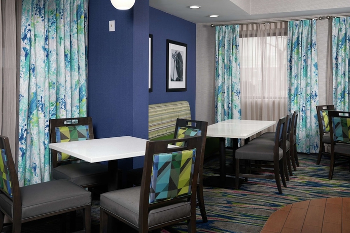 Imagen de los interiores del Hotel HAMPTON INN NIAGARA FALLS. Foto 16