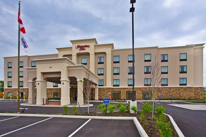 Imagen general del Hotel HAMPTON INN NIAGARA FALLS/AIRPORT. Foto 3