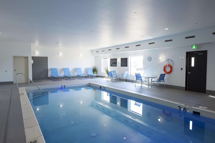 Imagen de la piscina del Hotel HAMPTON INN SASKATOON SOUTH. Foto 19