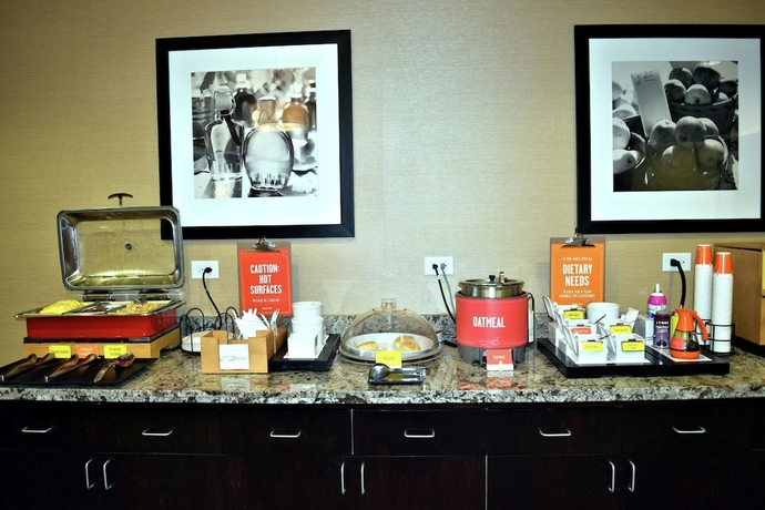 Imagen del bar/restaurante del Hotel HAMPTON INN SASKATOON SOUTH. Foto 4