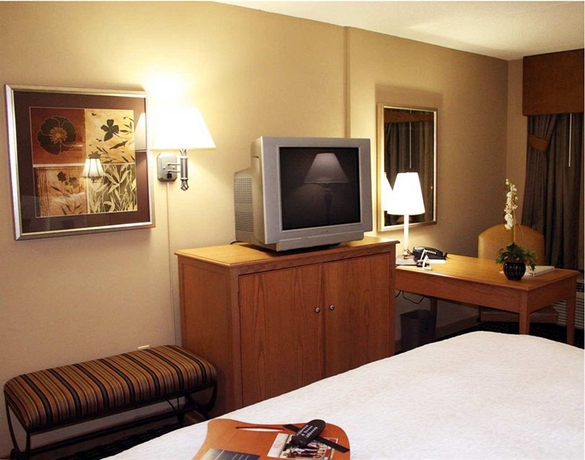 Imagen de la habitación del Hotel HAMPTON INN - SUITES ALBANY-DOWNTOWN. Foto 9