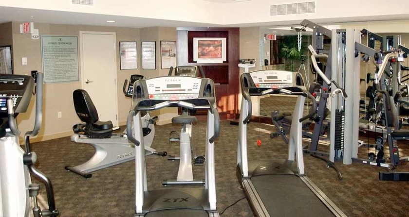 Imagen de los interiores del Hotel HAMPTON INN - SUITES ALBANY-DOWNTOWN. Foto 12