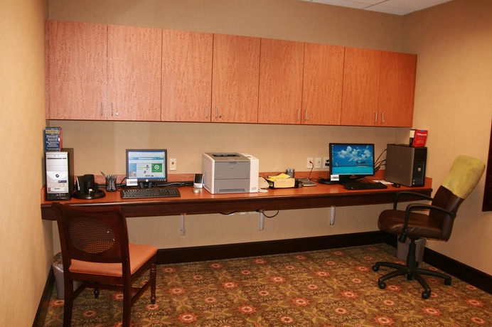 Imagen de los interiores del Hotel HAMPTON INN and SUITES ALBANY-AIRPORT. Foto 11