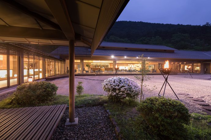 Imagen de los exteriores del Hotel HANAMAKI ONSEN HOTEL KOYOKAN. Foto 30